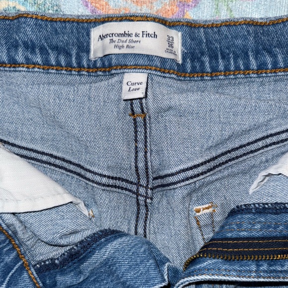 Abercrombie & Fitch shorts - Picture 5 of 6